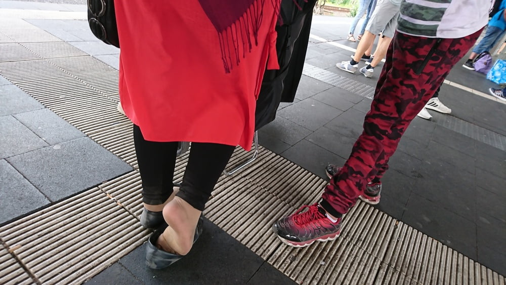 Candid pies de nylon facebook 2
 #87917031