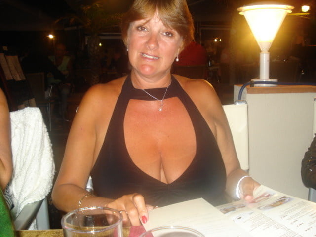 Brafree mom 029.
 #102818434