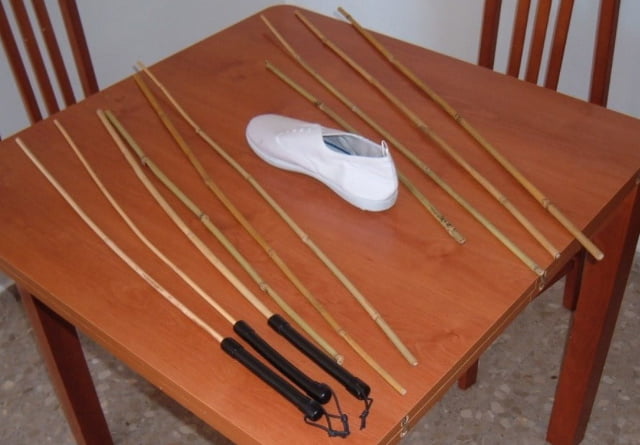 先生の部屋はいつも賑やかです。
 #104196002