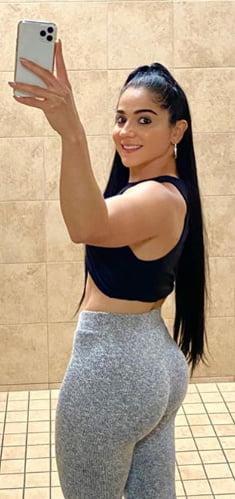 Latina Schlampe zeigt ihren Arsch für Sperma Tribut
 #105025757