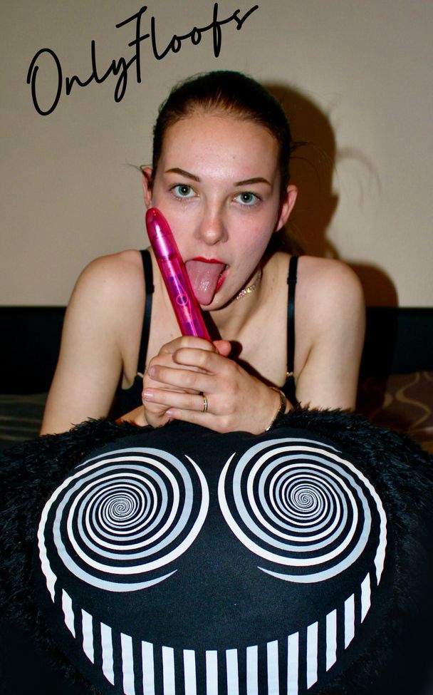 OnlyFloofs desnuda #108220143