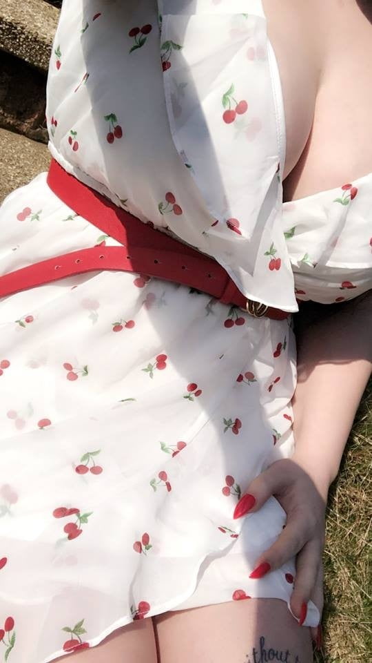 Vestido de girasol
 #96343031