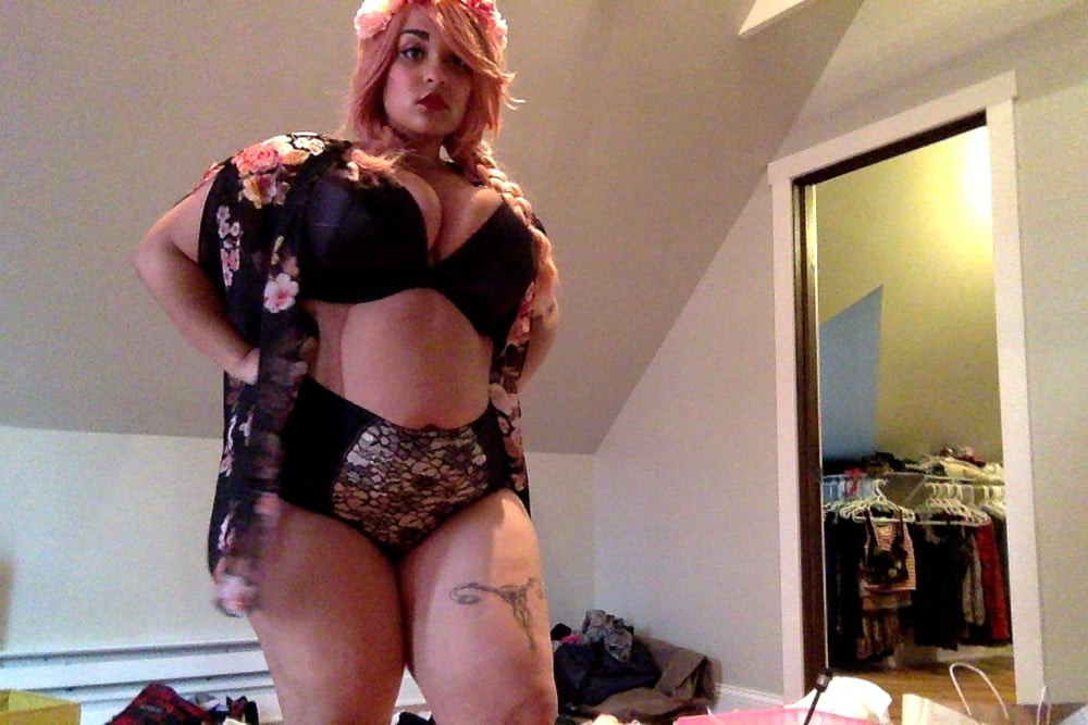 Ssbbw chicas grandes lencería grande..agradable
 #90522243