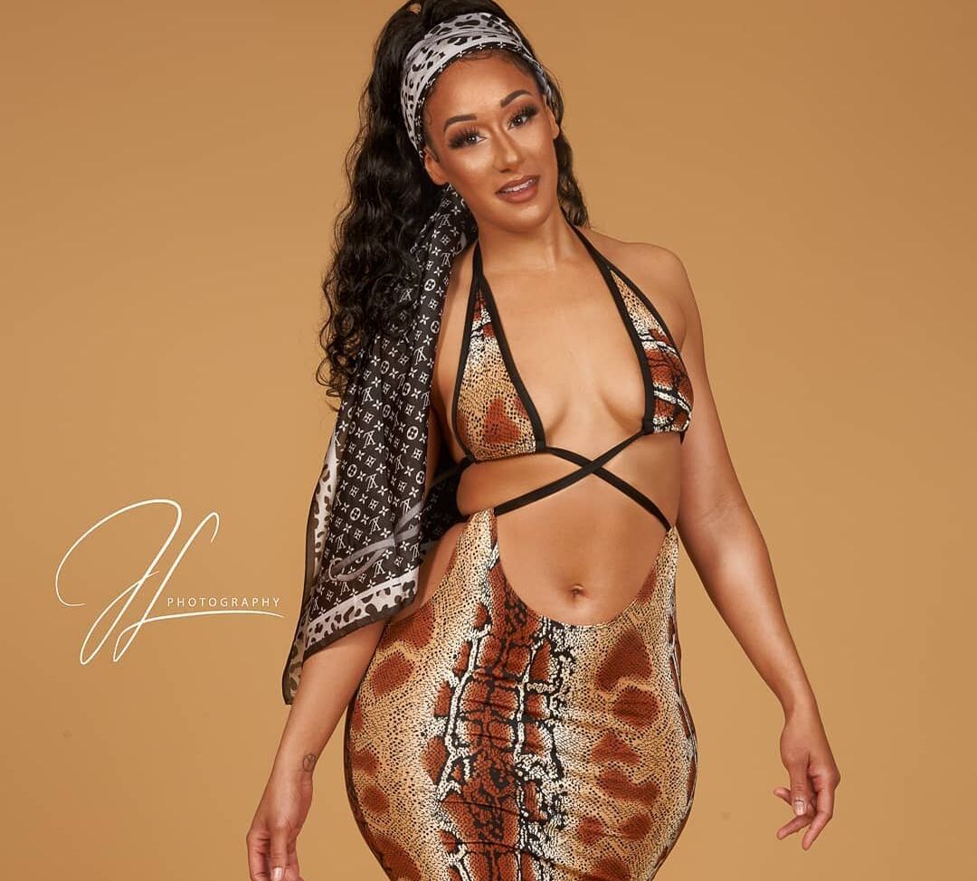 Cleo Cakes desnuda #108128919