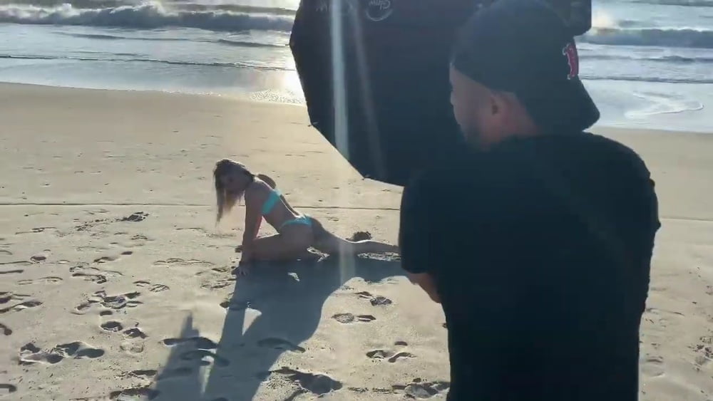 テイ・コンティ、別名WWEネクストのテイナラ・コンティがビーチで写真撮影
 #97822146