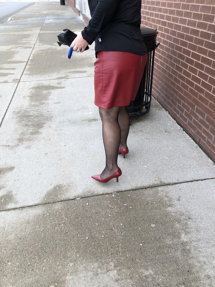 Xh moglie sexy in calze
 #97519233
