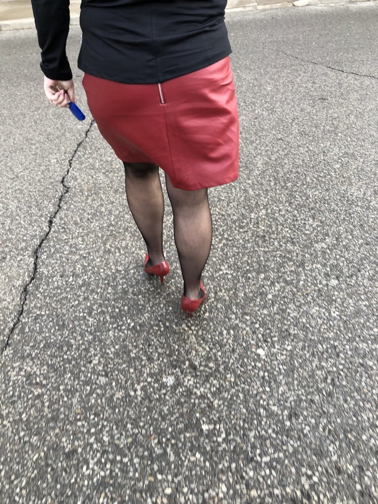 Xh moglie sexy in calze
 #97519235