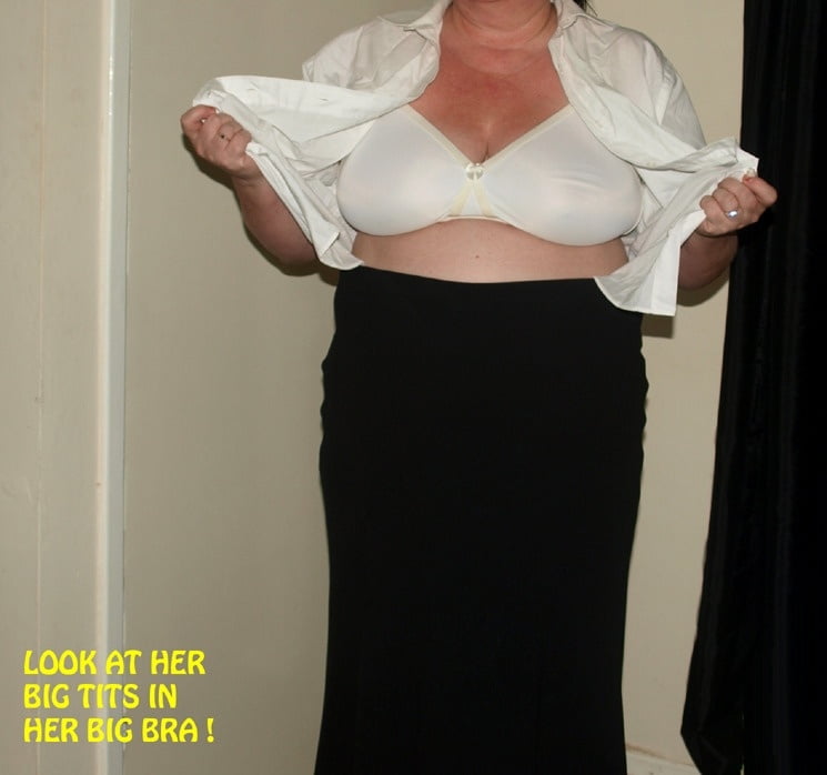 SHOCKING CAPTIONED STRIPTEASE ! #89552156