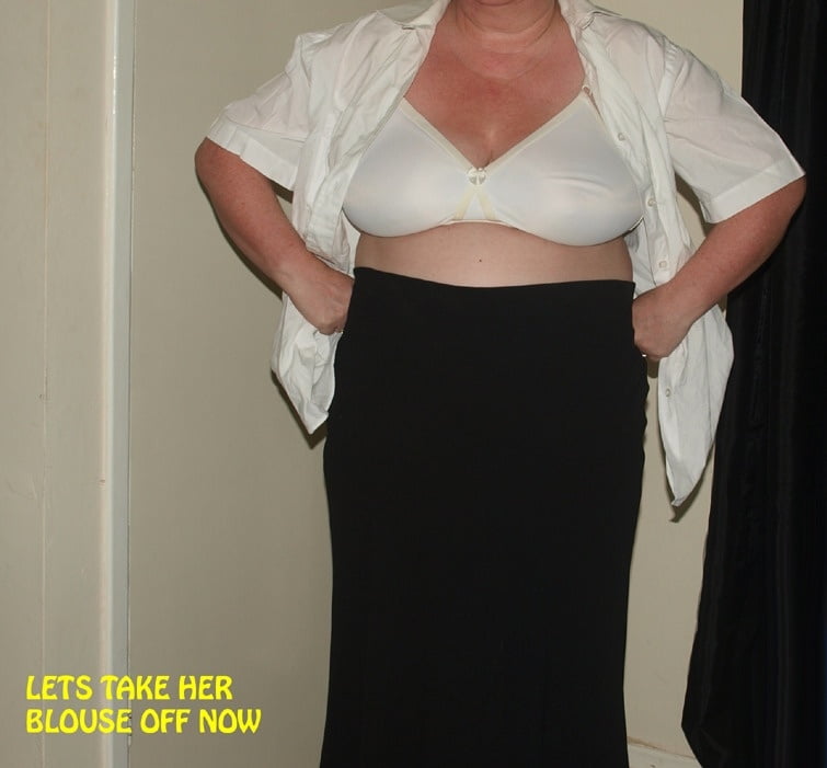 SHOCKING CAPTIONED STRIPTEASE ! #89552160