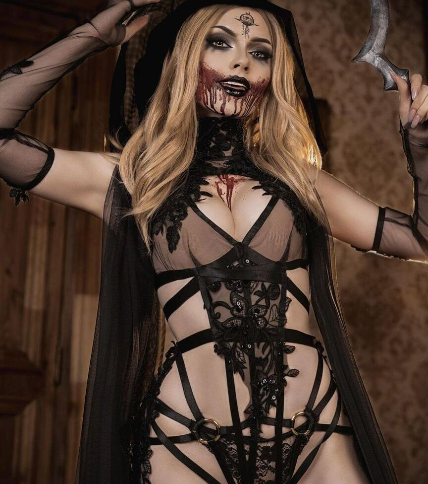 Sladkoslava desnuda #108604131