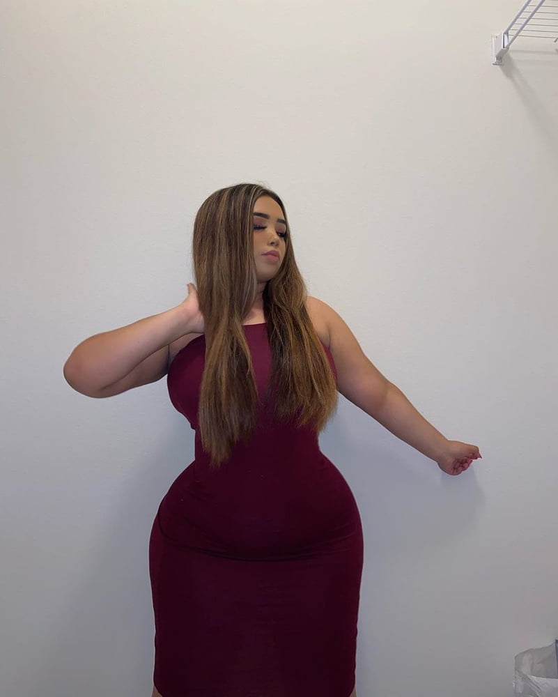 Bbw pawg thot women big tits big ass curvy
 #89422946