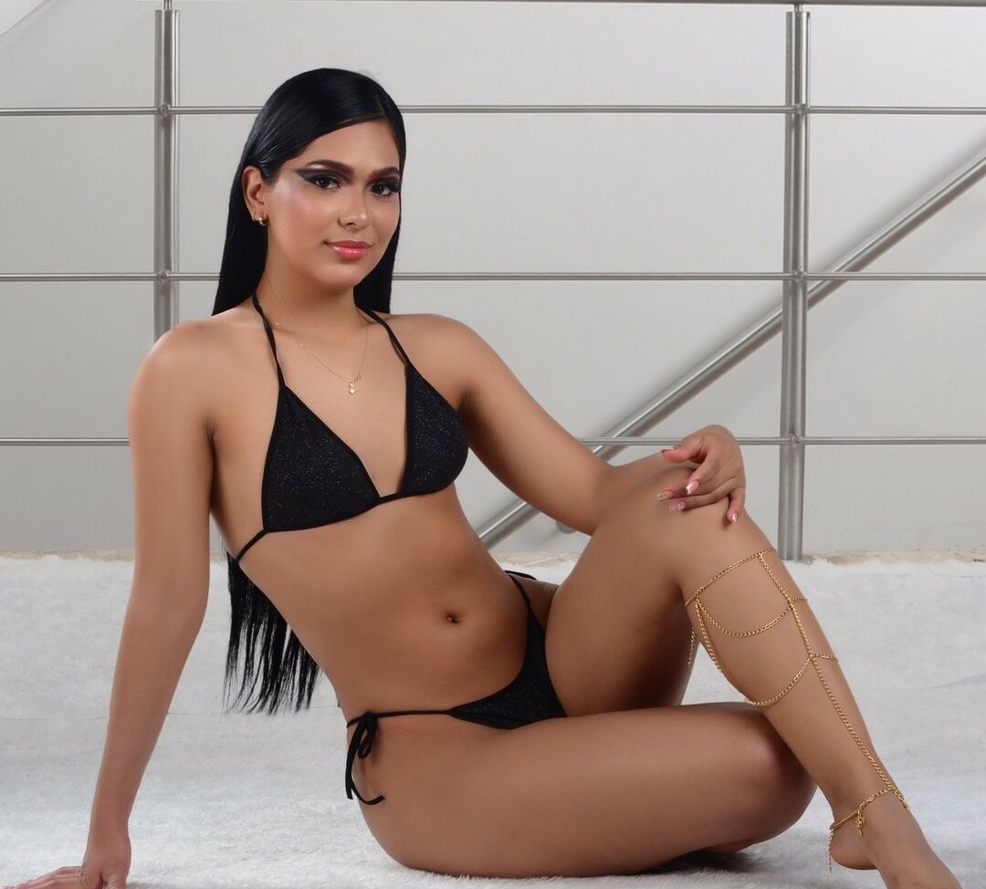 Catalina Gonzalez nue #108915025