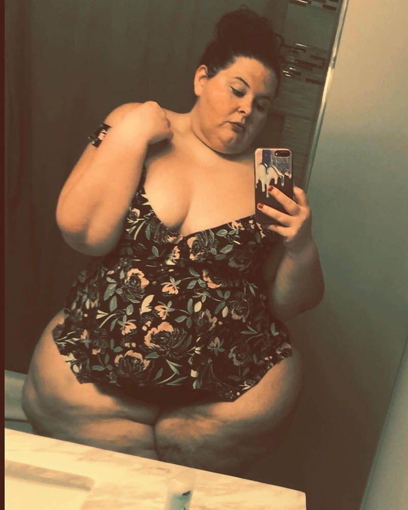 BBW-selfies #106194722