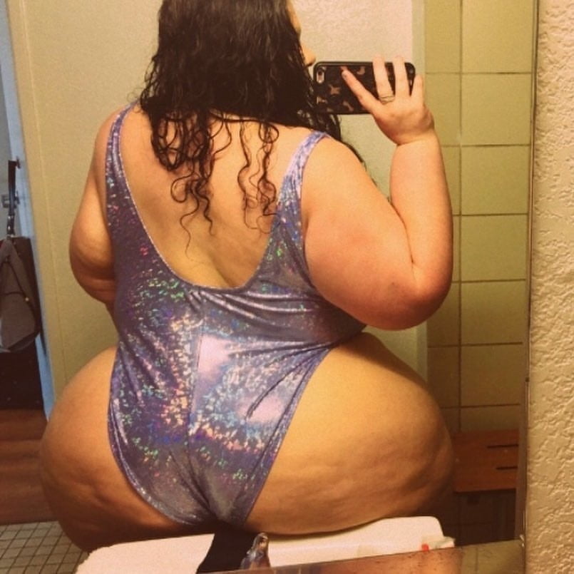 BBW-selfies #106194724