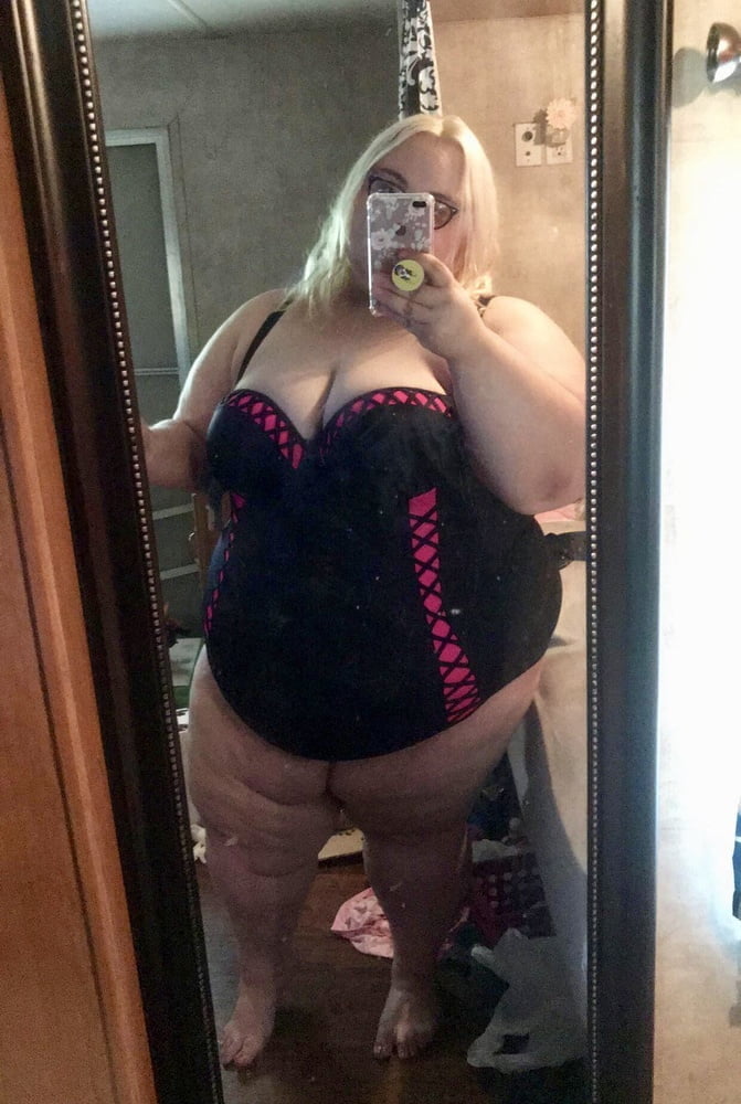 BBW-selfies #106194751