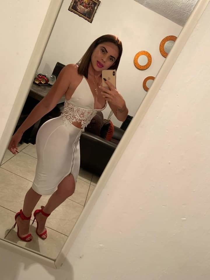 Sara rojo #96692335