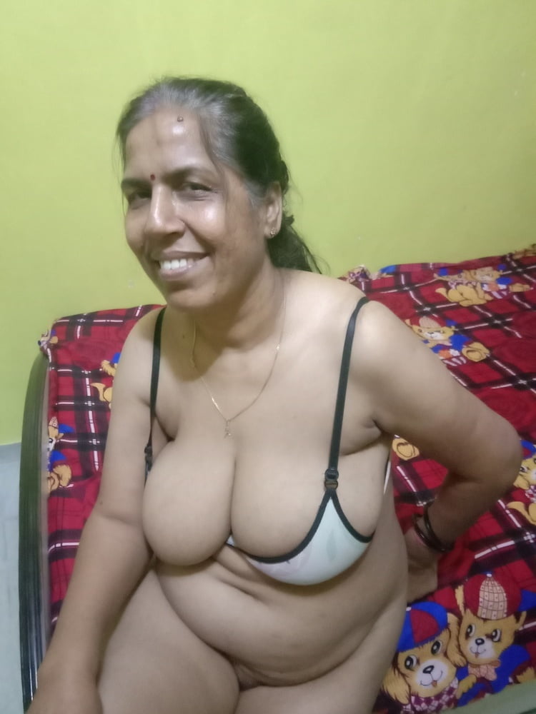 Indian big aunty nude big boobs #102898034