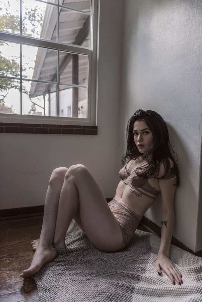 Chaudes et sexy #103630985