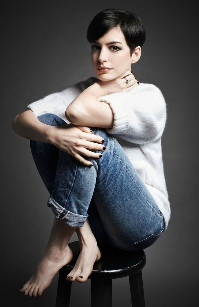 Anne Hathaway #101548149