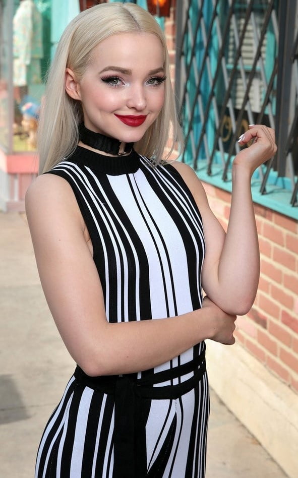 DOVE CAMERON PICTURES #101100876
