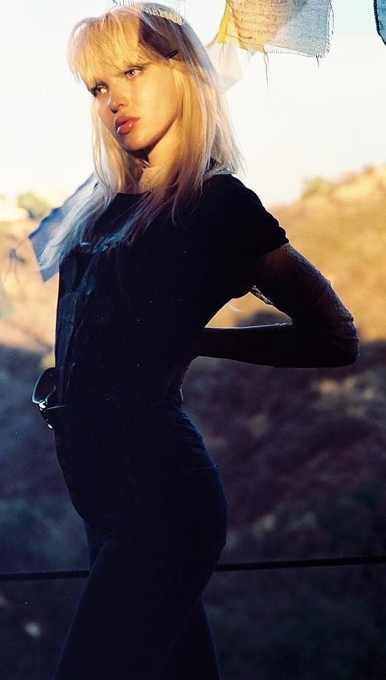 DOVE CAMERON PICTURES #101101207