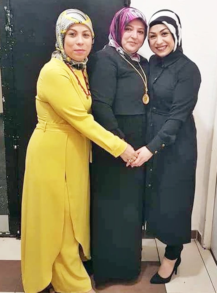 Turbanli hijab arab turkish paki egypt chinese indian malay
 #87976578