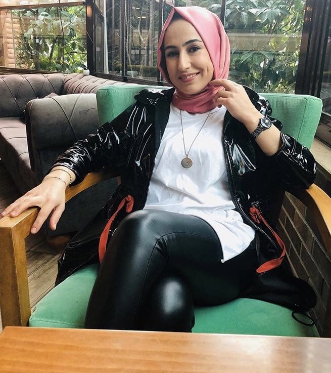 Turbanli hijab arab turkish paki egypt chinese indian malay
 #87976586