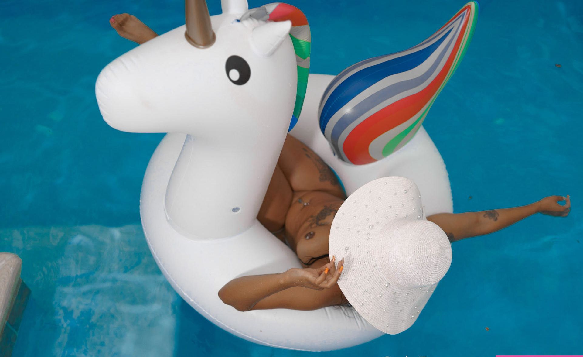 Lala Cakes nackt #109570295