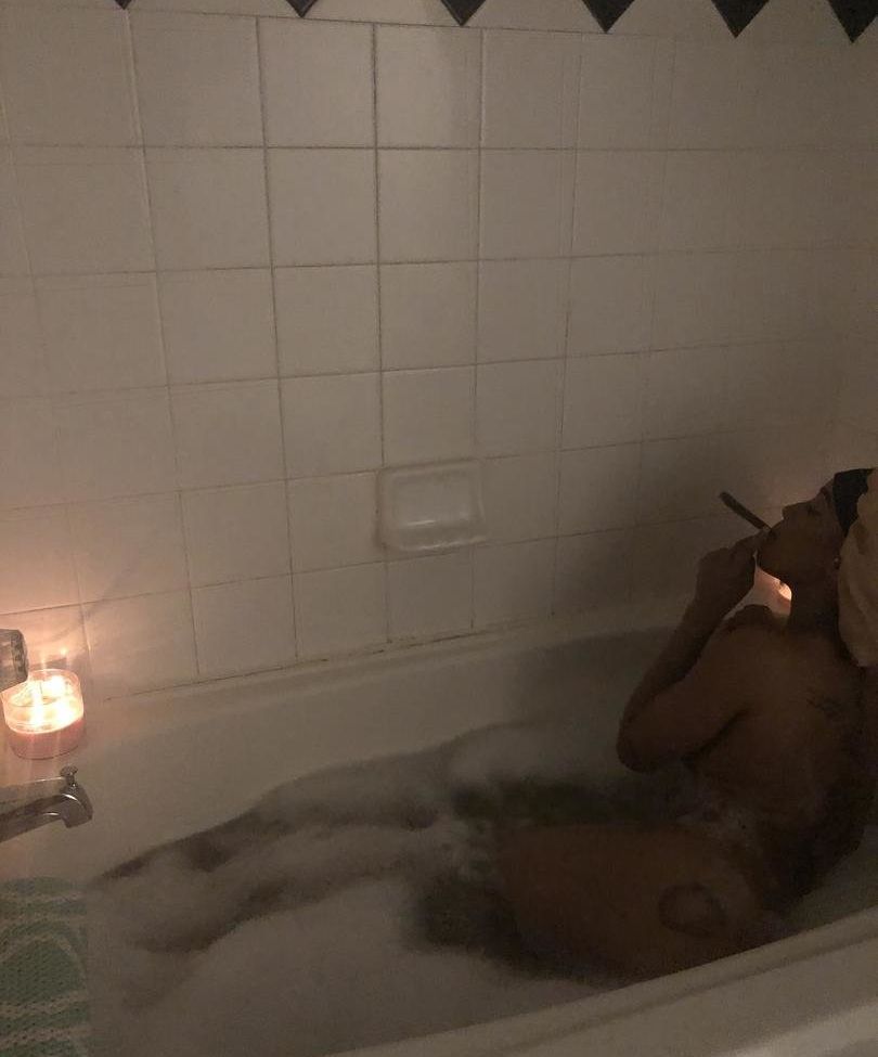 Lala Cakes nackt #109570309