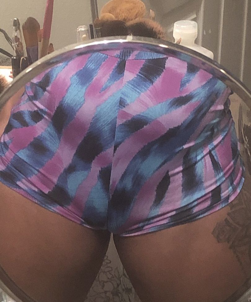 Lala Cakes nackt #109570333