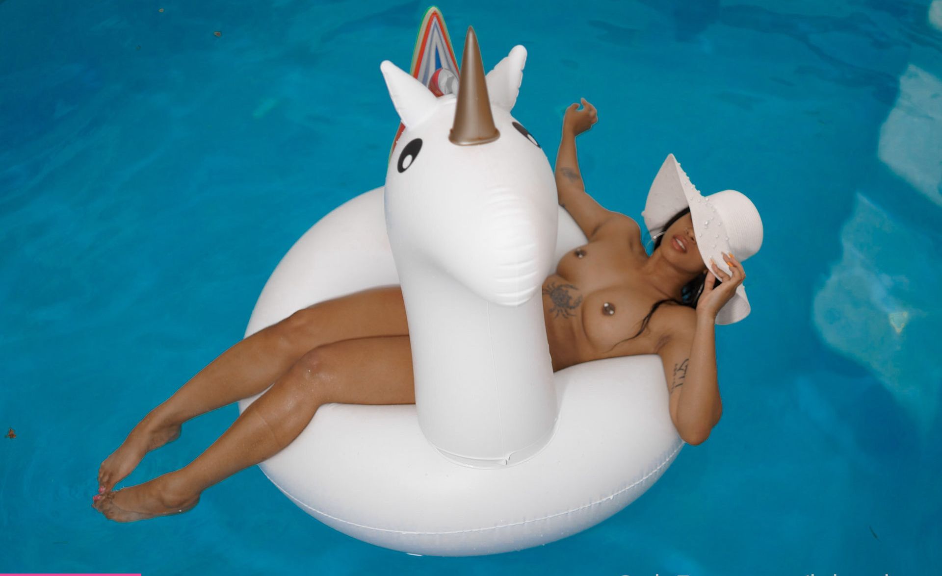 Lala Cakes nackt #109570352