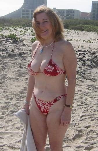 Absolute fickbare Mutter
 #94143176