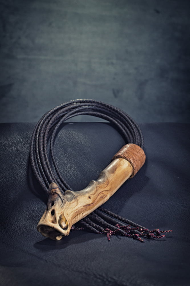 Tiger eye flogger
 #87856216