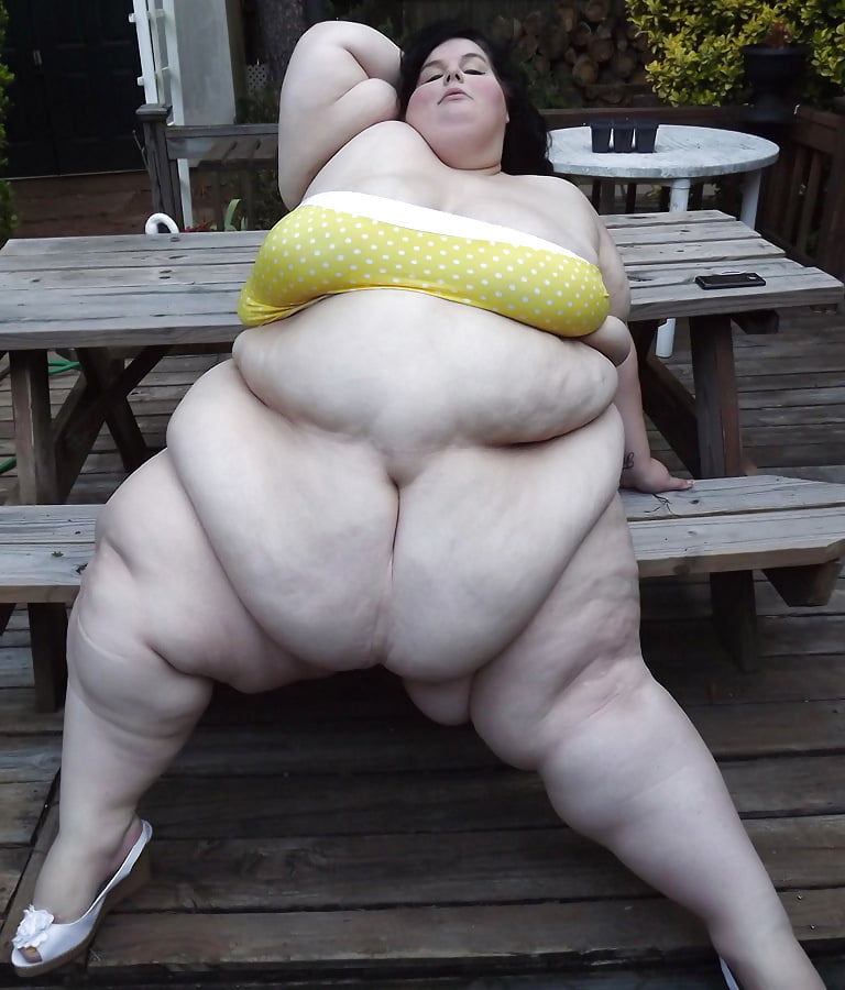 Ssbbw huge belly to keep you warm #89678636