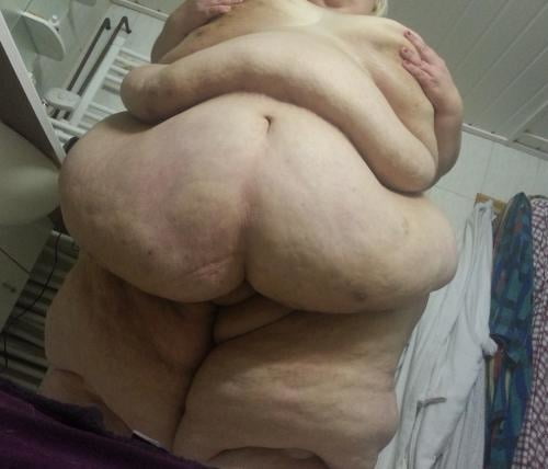 Ssbbw huge belly to keep you warm #89678643