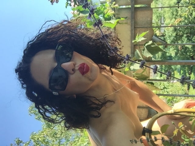 ナズリ・アムシク
 #104431641