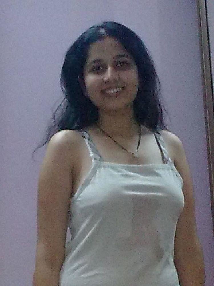 Desi sexy bhabhi
 #101636754