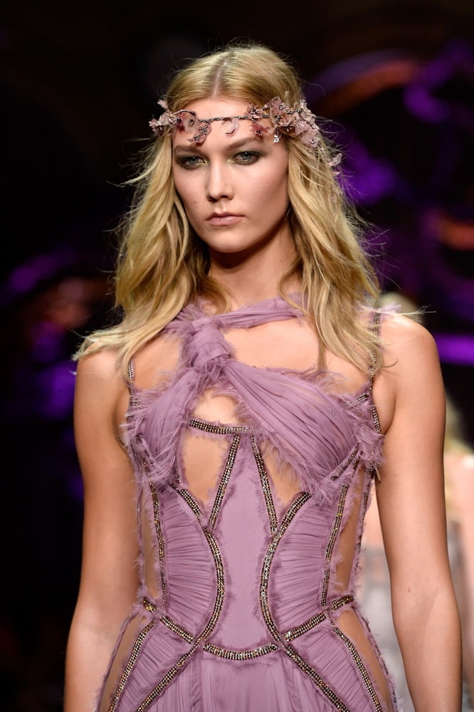 Masturbazione per karlie kloss
 #93245533