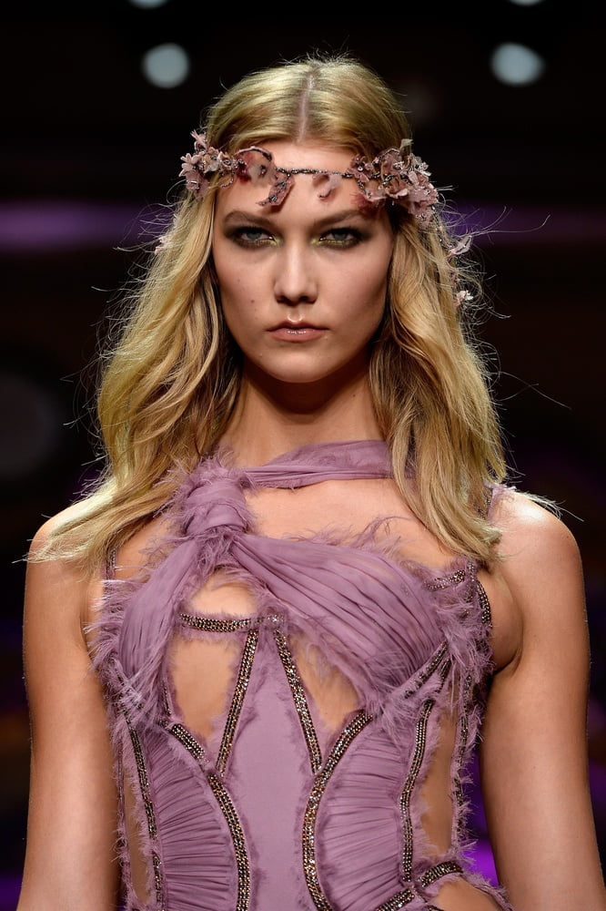 Masturbazione per karlie kloss
 #93245536