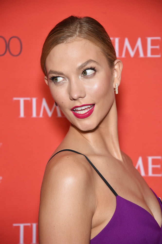 Masturbazione per karlie kloss
 #93245586