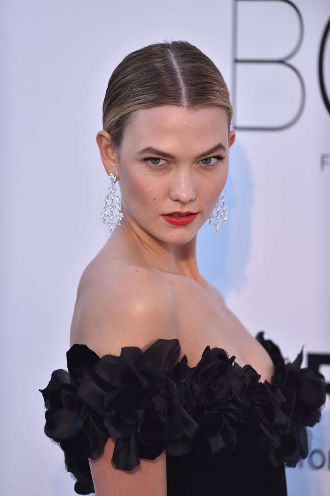 Jerk For Karlie Kloss #93245597