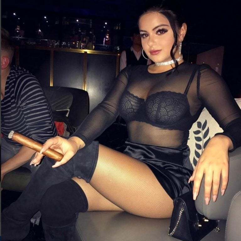 Ariel Winter
 #91748984