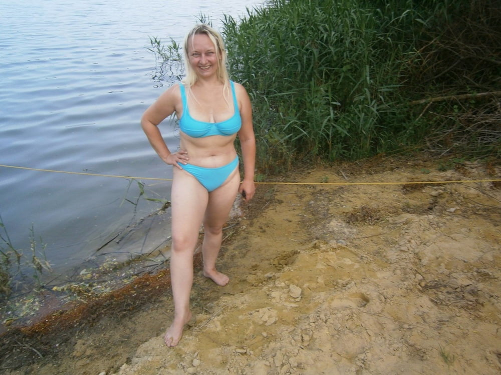 Geile Amateur Milf Yvonne im Bikini
 #100504950
