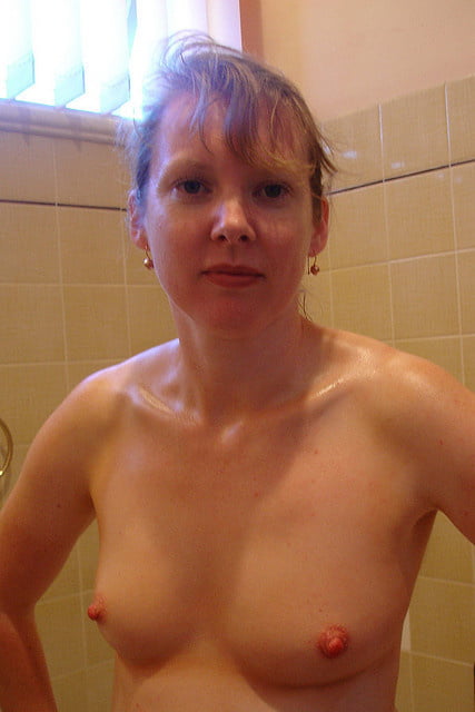 Susan en la ducha
 #97675089