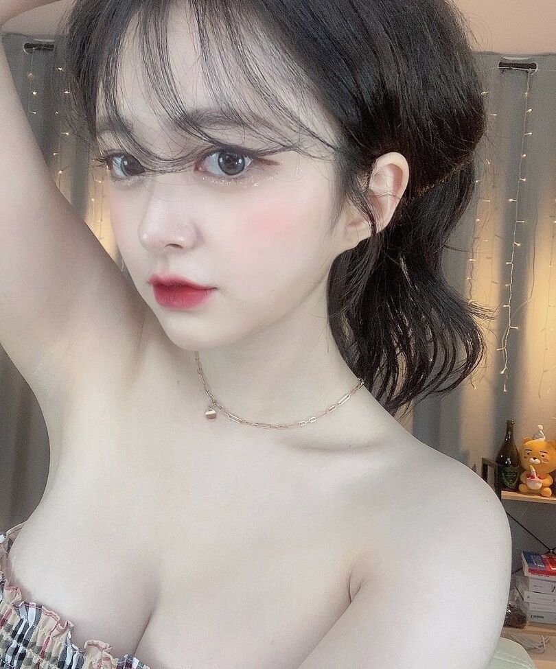 Bbang9.2 desnuda #108468023