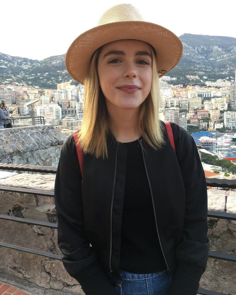 Kiernan shipka kiki!
 #82430131