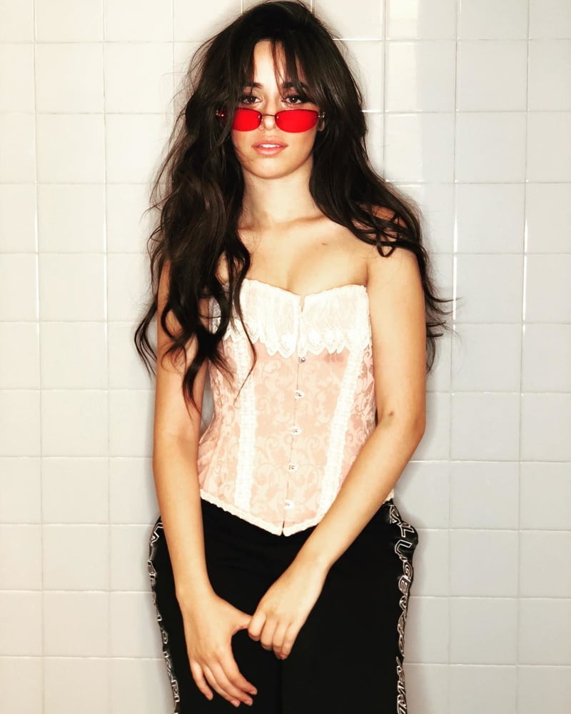 CAMILA WHAT A PLAY TOY SHE WOULD MAKE.... #89379026