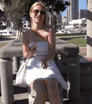 Gifs öffentliche Nacktheit
 #104177672