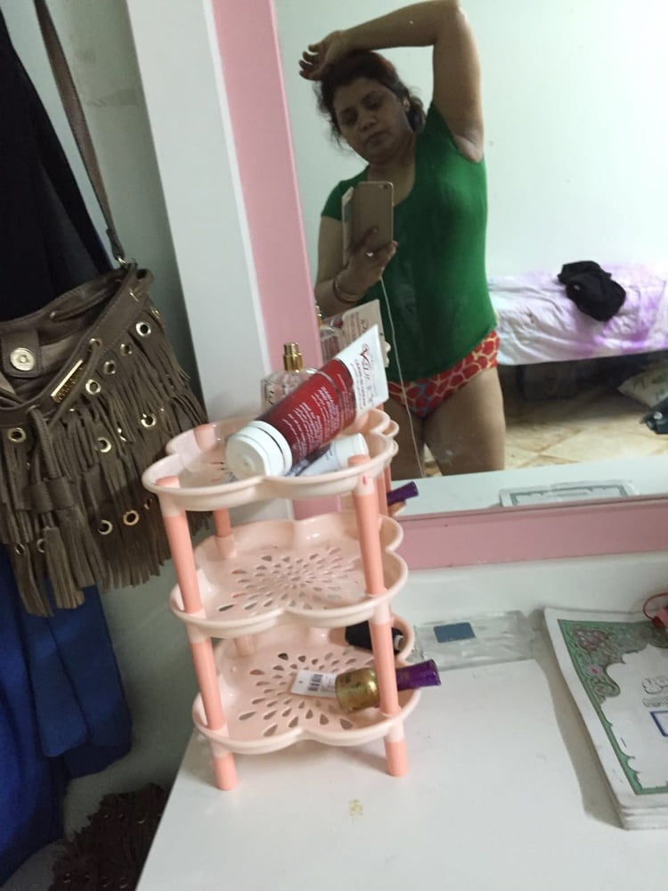 A hot chubby aunty #99969417