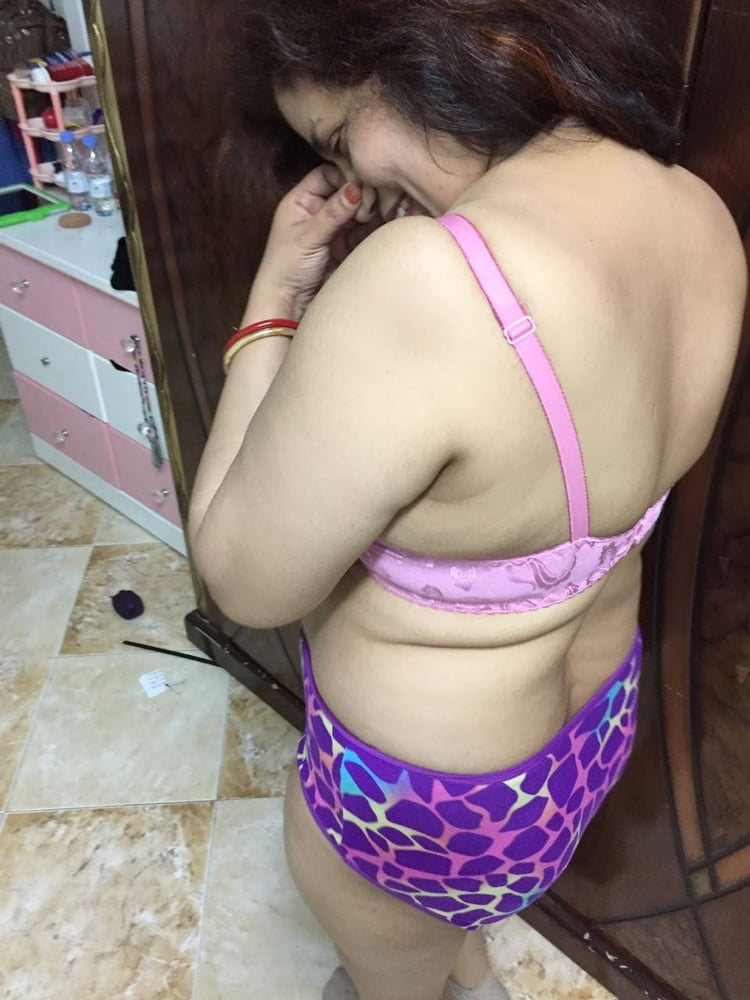 A hot chubby aunty #99969608